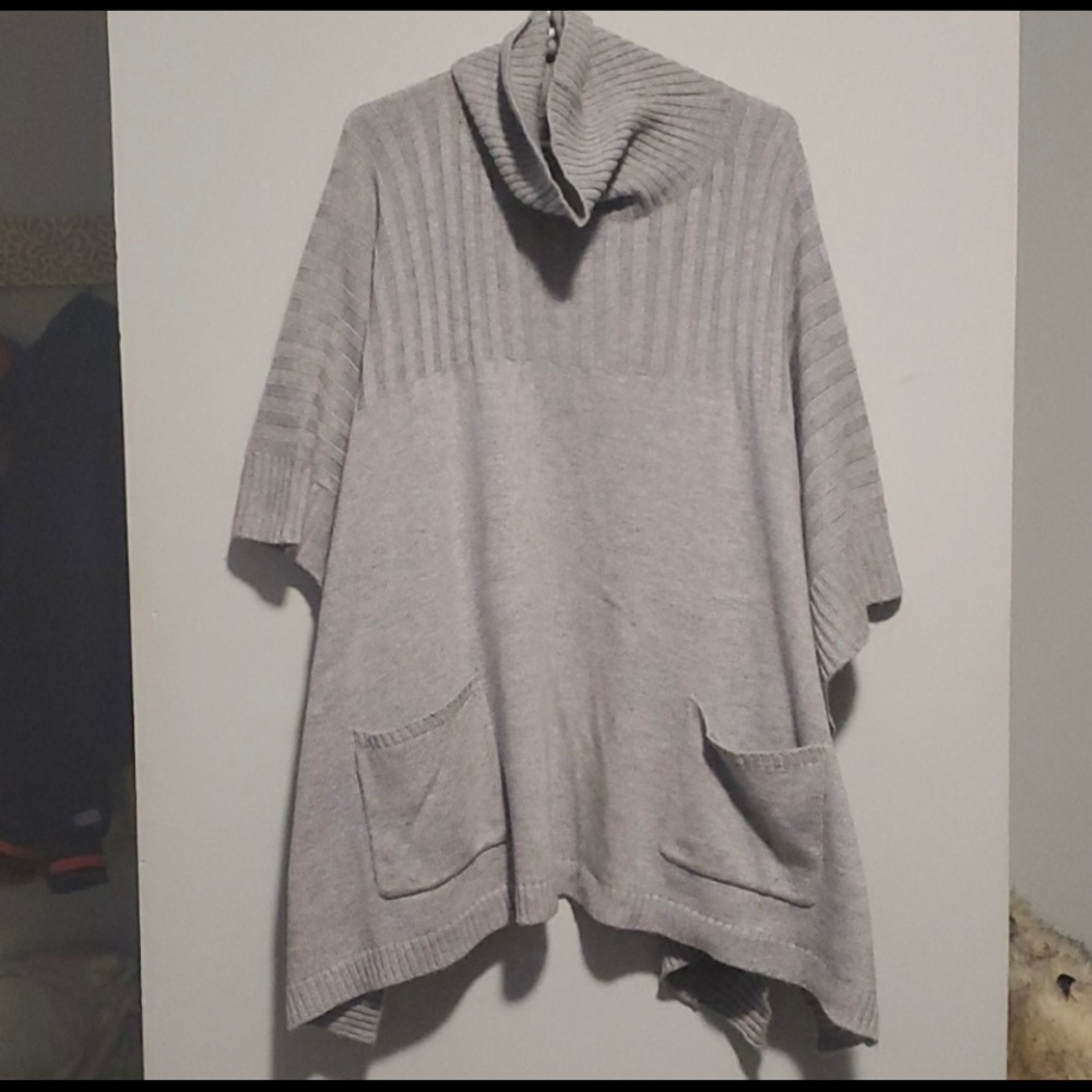 Lovestitch Grey Poncho